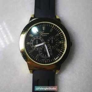 Quartz Watch in Gold